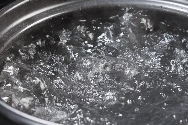 水的沸点是多少度，沸点是100℃